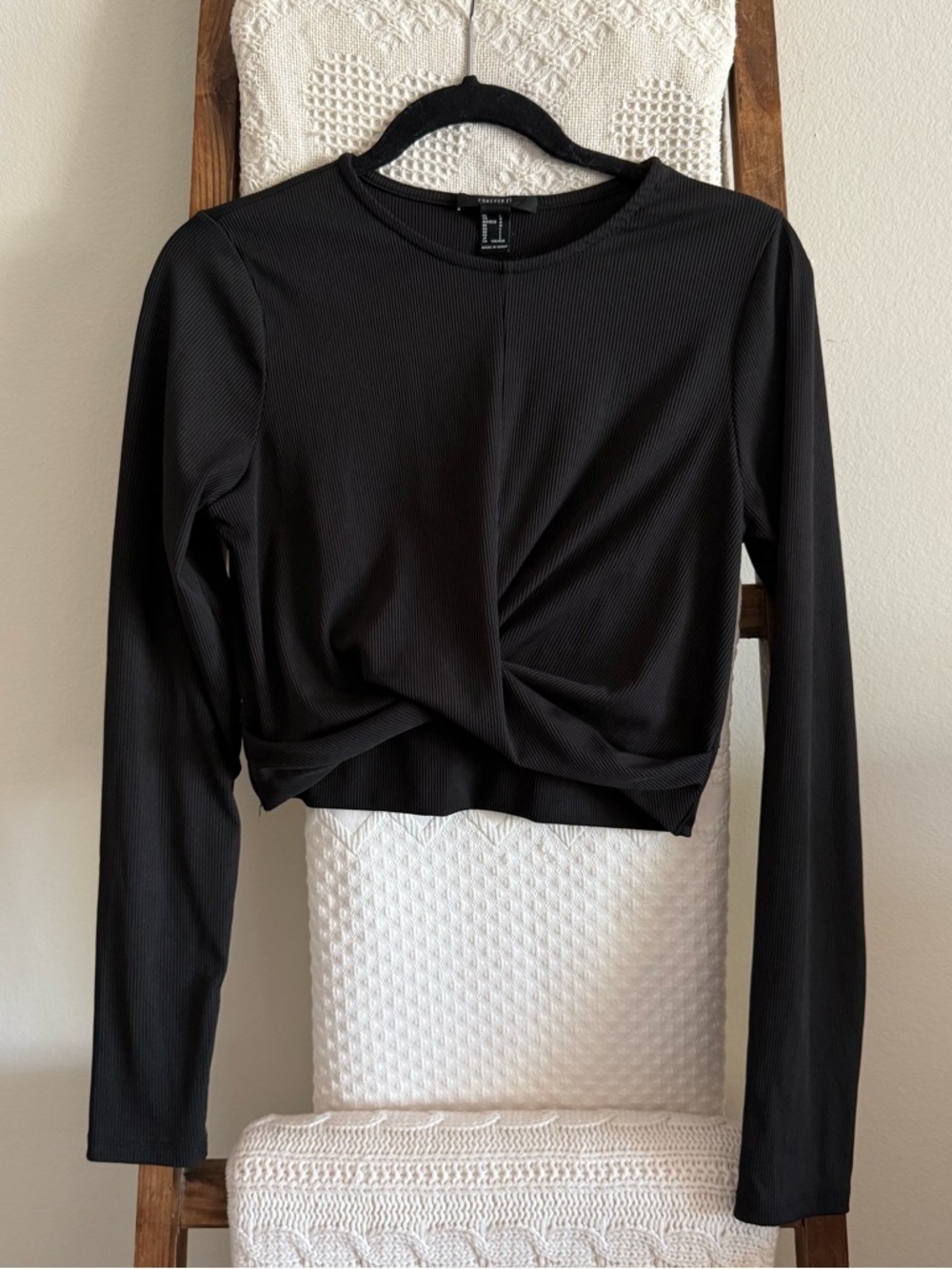Forever 21 Black Twist-Front Ribbed Long Sleeve Top